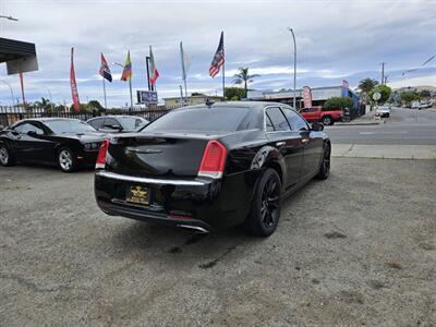 2016 Chrysler 300C 4dr Sedan - Photo 16 - Richmond, CA 94804
