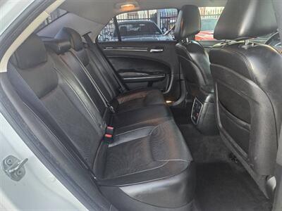 2018 Chrysler 300 Series Limited 4dr Sedan   - Photo 21 - Richmond, CA 94804