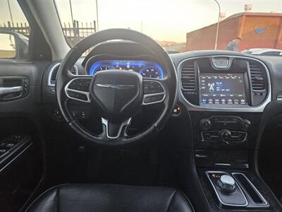 2018 Chrysler 300 Series Limited 4dr Sedan   - Photo 24 - Richmond, CA 94804