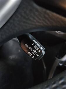 2017 Toyota Corolla XSE 4dr Sedan - Photo 33 - Richmond, CA 94804