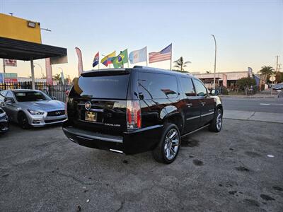 2014 Cadillac Escalade ESV Premium AWD 4dr SUV - Photo 7 - Richmond, CA 94804
