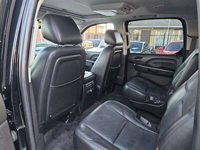2014 Cadillac Escalade ESV Premium AWD 4dr SUV - Photo 19 - Richmond, CA 94804