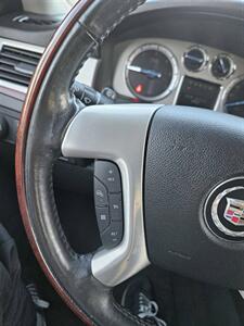 2014 Cadillac Escalade ESV Premium AWD 4dr SUV - Photo 25 - Richmond, CA 94804