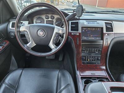 2014 Cadillac Escalade ESV Premium AWD 4dr SUV - Photo 22 - Richmond, CA 94804