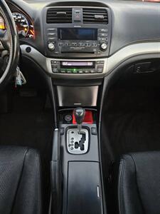 2006 Acura TSX Base 4dr Sedan 5A - Photo 18 - Richmond, CA 94804