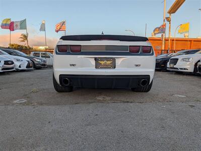 2011 Chevrolet Camaro SS 2dr Coupe w/1SS - Photo 10 - Richmond, CA 94804