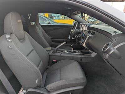 2011 Chevrolet Camaro SS 2dr Coupe w/1SS - Photo 35 - Richmond, CA 94804