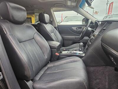 2015 INFINITI QX70 Base AWD 4dr SUV   - Photo 20 - Richmond, CA 94804