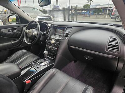2015 INFINITI QX70 Base AWD 4dr SUV   - Photo 11 - Richmond, CA 94804