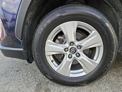 2020 Toyota RAV4 XLE 4dr SUV - Photo 38 - Richmond, CA 94804
