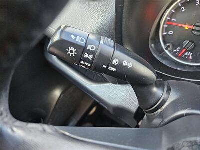2020 Toyota RAV4 XLE 4dr SUV - Photo 32 - Richmond, CA 94804