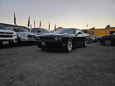 2012 Dodge Challenger SXT 2dr Coupe - Photo 1 - Richmond, CA 94804