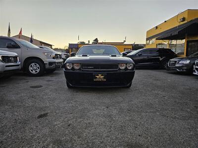 2012 Dodge Challenger SXT 2dr Coupe - Photo 2 - Richmond, CA 94804