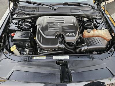 2012 Dodge Challenger SXT 2dr Coupe - Photo 16 - Richmond, CA 94804