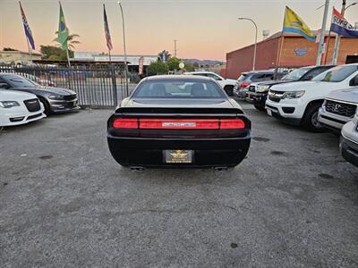 2012 Dodge Challenger SXT 2dr Coupe - Photo 5 - Richmond, CA 94804
