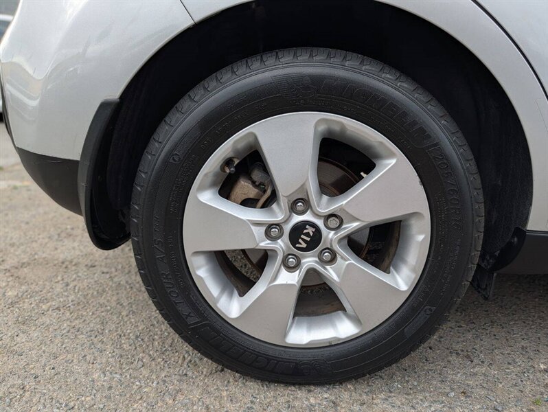 2017 Kia Soul Base - Photo 40