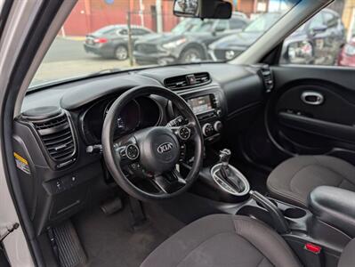 2017 Kia Soul Base 4dr Crossover 6A - Photo 14 - Richmond, CA 94804