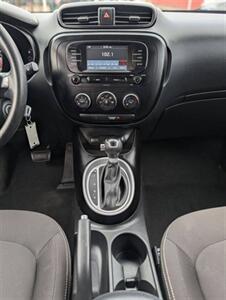 2017 Kia Soul Base 4dr Crossover 6A - Photo 24 - Richmond, CA 94804