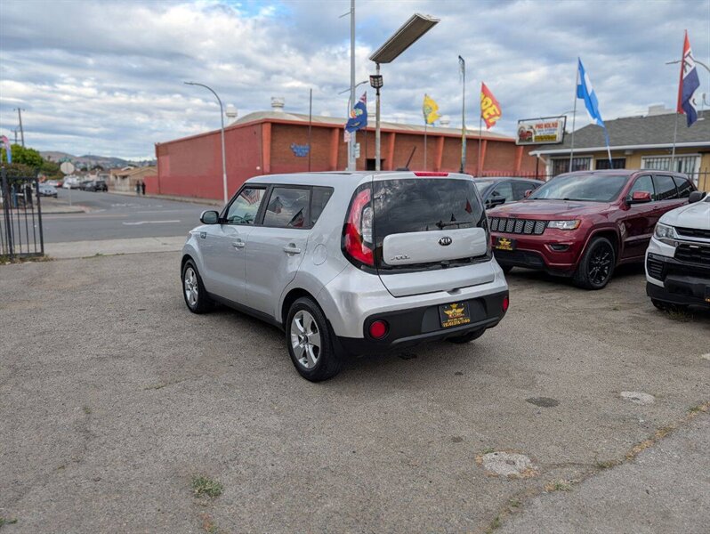 2017 Kia Soul Base - Photo 8