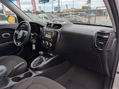 2017 Kia Soul Base 4dr Crossover 6A - Photo 16 - Richmond, CA 94804