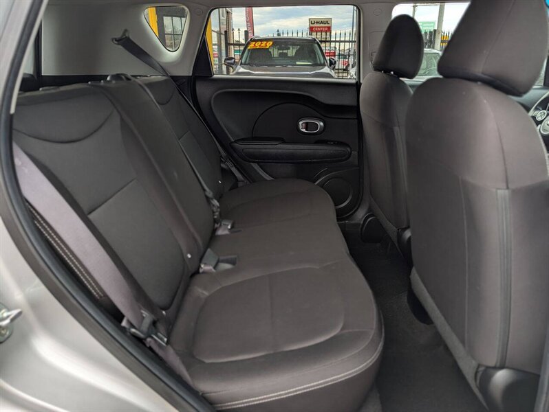 2017 Kia Soul Base - Photo 23