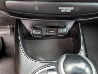 2017 Kia Soul Base 4dr Crossover 6A - Photo 32 - Richmond, CA 94804