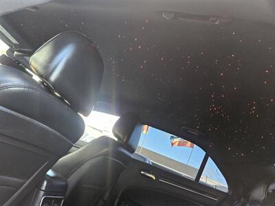 2014 Chrysler 300C 4dr Sedan - Photo 33 - Richmond, CA 94804