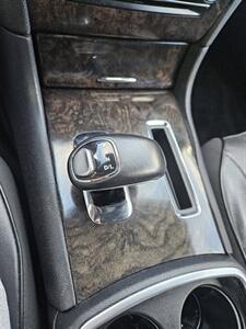 2014 Chrysler 300C 4dr Sedan - Photo 26 - Richmond, CA 94804
