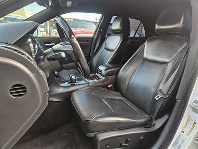2014 Chrysler 300C 4dr Sedan - Photo 23 - Richmond, CA 94804