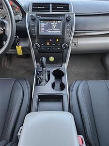 2015 Toyota Camry SE 4dr Sedan - Photo 20 - Richmond, CA 94804