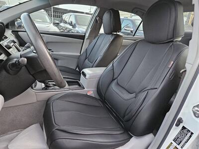 2015 Toyota Camry SE 4dr Sedan - Photo 14 - Richmond, CA 94804