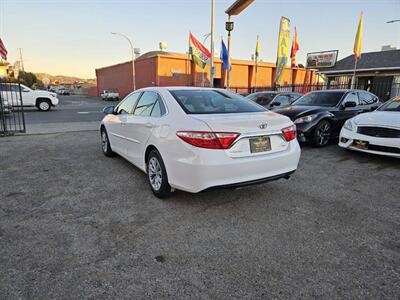 2015 Toyota Camry SE 4dr Sedan - Photo 6 - Richmond, CA 94804