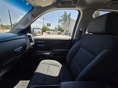 2019 Chevrolet Silverado 1500 LT   - Photo 12 - Kerrville, TX 78028