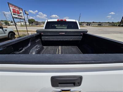 2019 Chevrolet Silverado 1500 LT   - Photo 21 - Kerrville, TX 78028