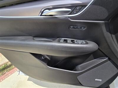 2019 Cadillac XT5 Premium Luxury   - Photo 18 - Kerrville, TX 78028