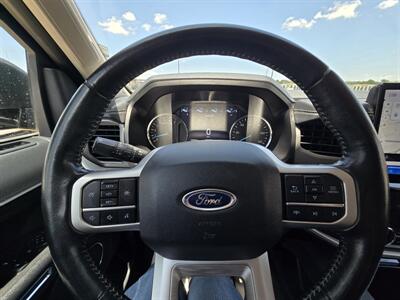 2022 Ford Expedition MAX XLT   - Photo 13 - Kerrville, TX 78028