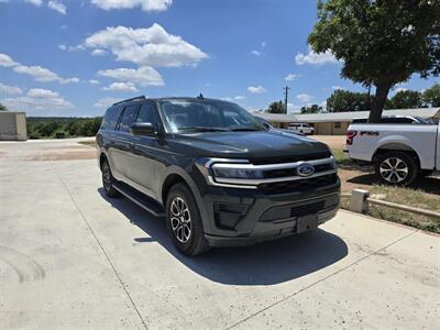 2022 Ford Expedition MAX XLT   - Photo 3 - Kerrville, TX 78028
