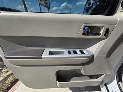 2008 Mercury Mariner V6 - Photo 10 - Kerrville, TX 78028