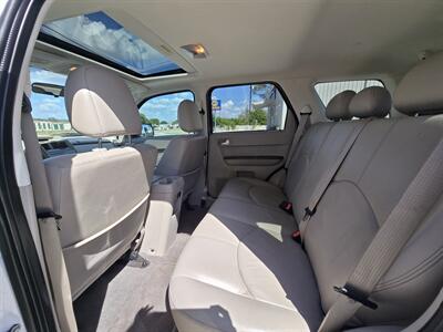 2008 Mercury Mariner V6 - Photo 11 - Kerrville, TX 78028