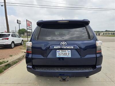 2018 Toyota 4Runner SR5 - Photo 6 - Kerrville, TX 78028
