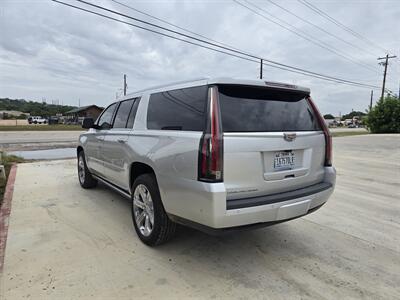 2019 Cadillac Escalade ESV Premium Luxury - Photo 7 - Kerrville, TX 78028
