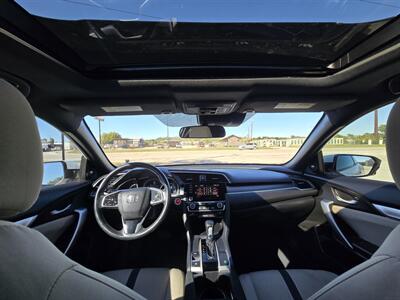 2020 Honda Civic EX   - Photo 16 - Kerrville, TX 78028