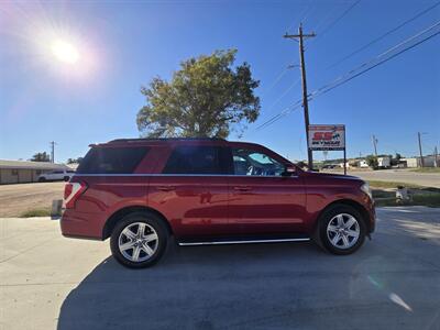 2018 Ford Expedition XLT - Photo 4 - Kerrville, TX 78028
