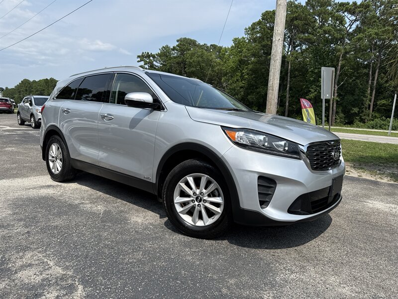2020 Kia Sorento LX - Photo 3 - Little River, SC 29566