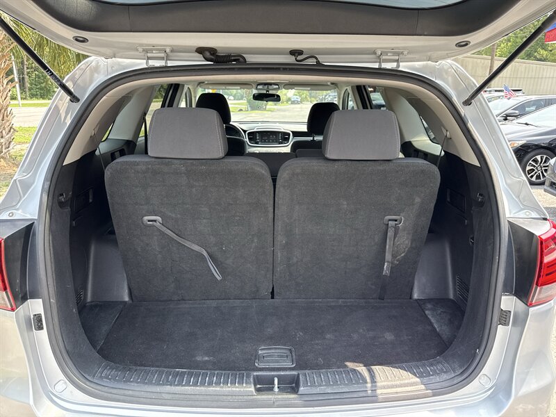 2020 Kia Sorento LX - Photo 6 - Little River, SC 29566
