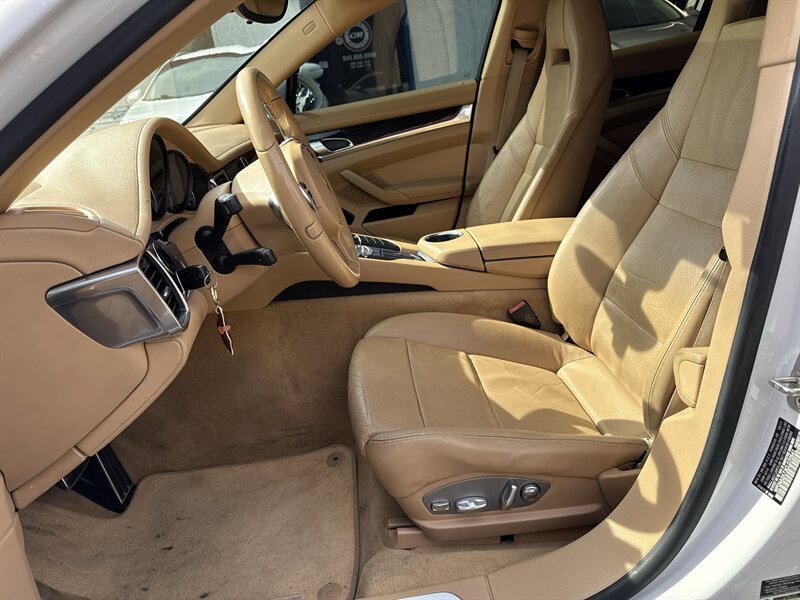 2012 Porsche Panamera - Photo 9 - Little River, SC 29566
