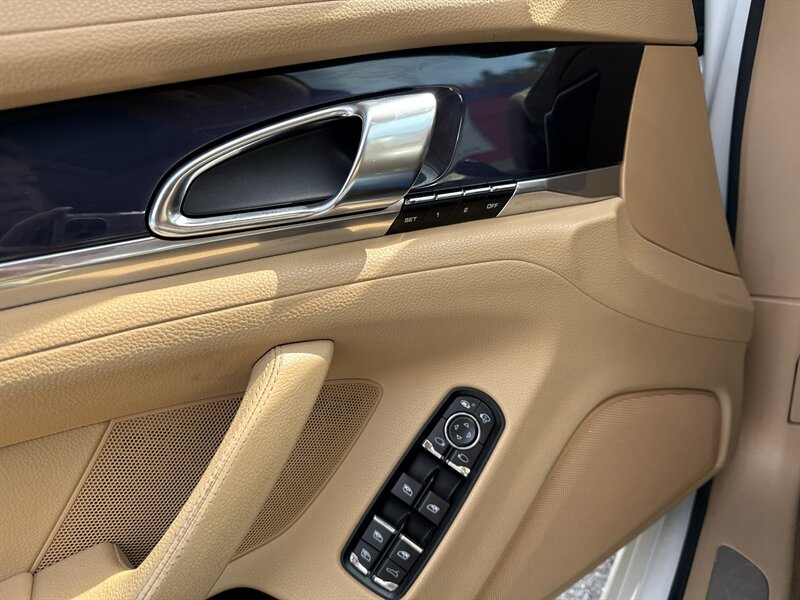 2012 Porsche Panamera - Photo 11 - Little River, SC 29566