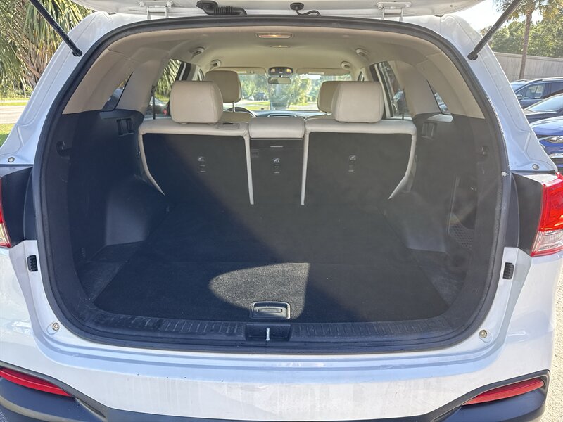 2016 Kia Sorento LX - Photo 6 - Little River, SC 29566