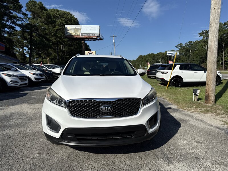 2016 Kia Sorento LX - Photo 2 - Little River, SC 29566