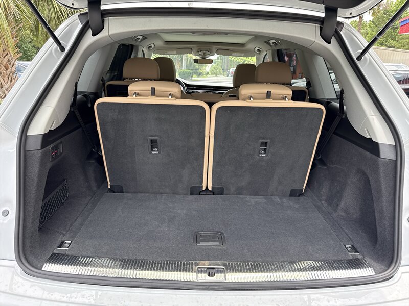 2021 Audi Q7 quattro Premium Plus 55 T - Photo 6 - Little River, SC 29566